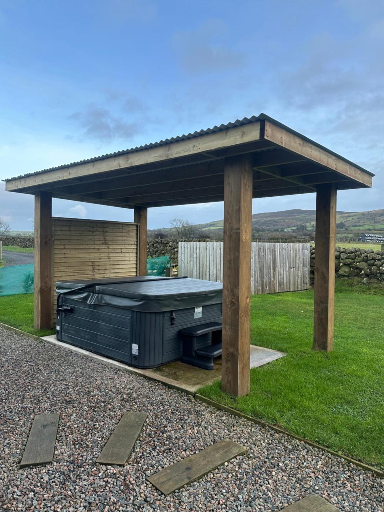 Slemish Hideaway - Funky Pheasant Villa Broughshane ภายนอก รูปภาพ